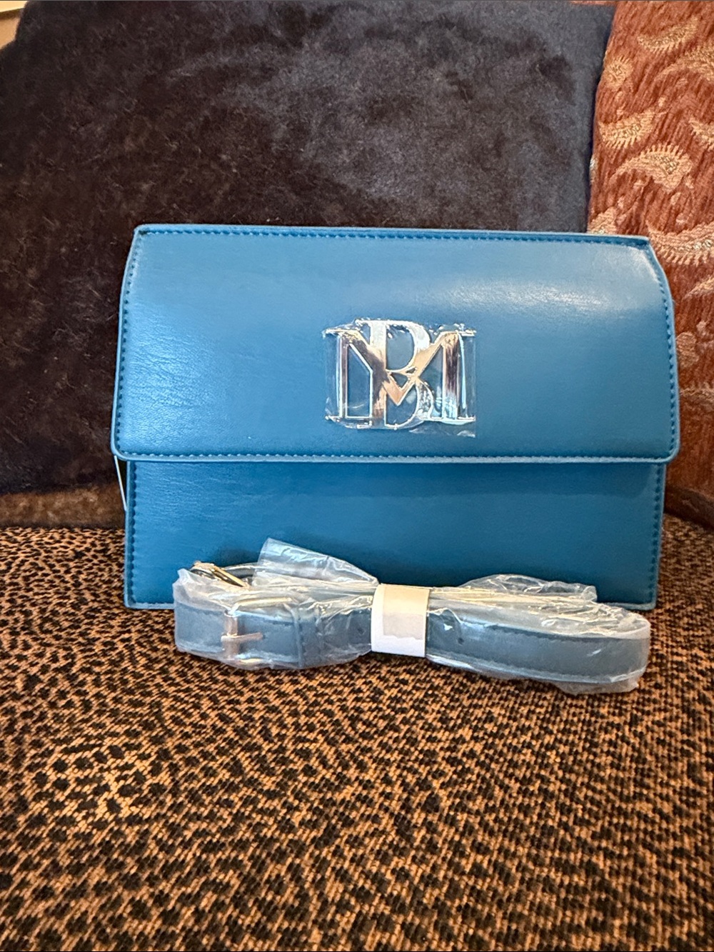 NWT Badgley Mischka Dark Green Crossbody Bag with Silver Logo